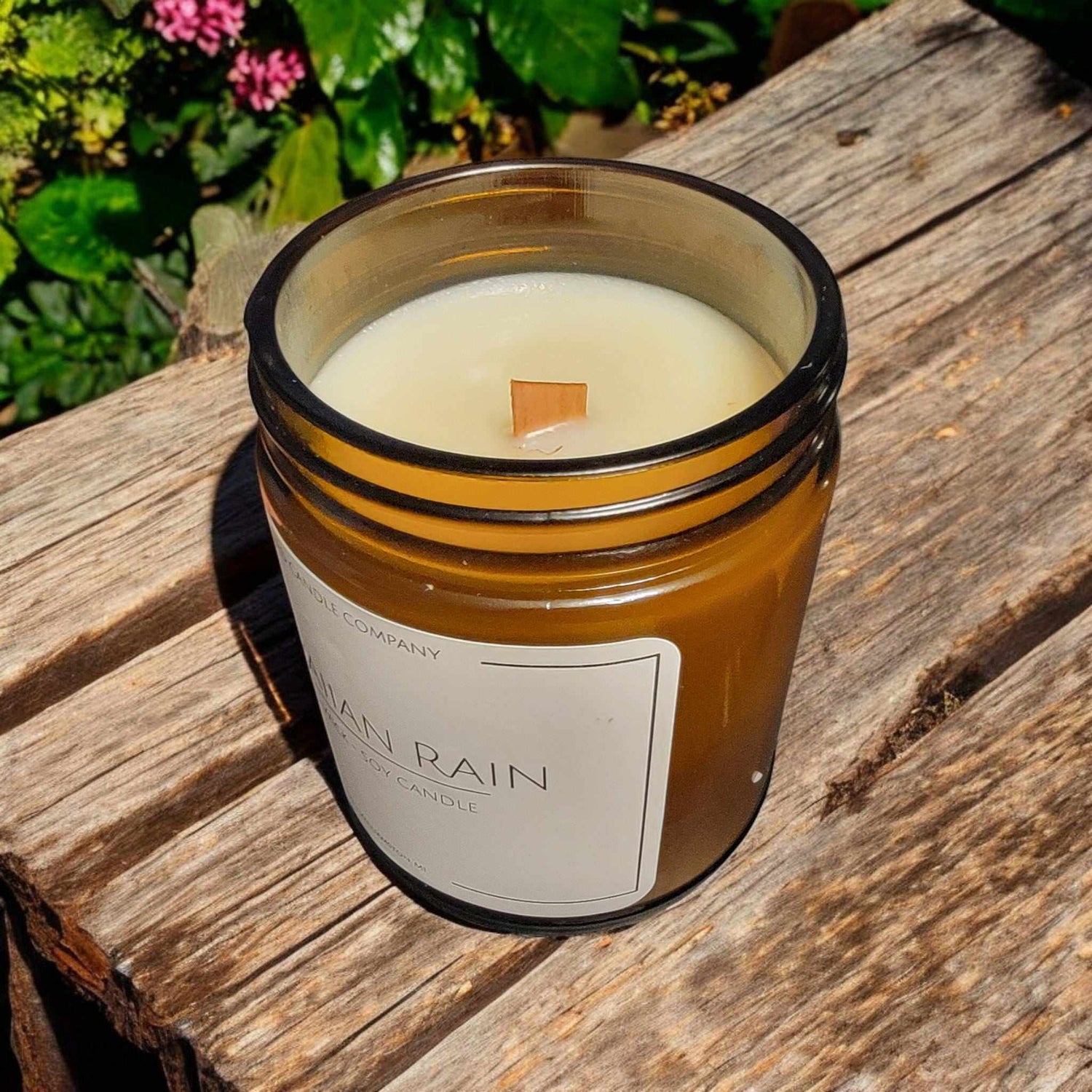 How to properly burn a wood wick candle