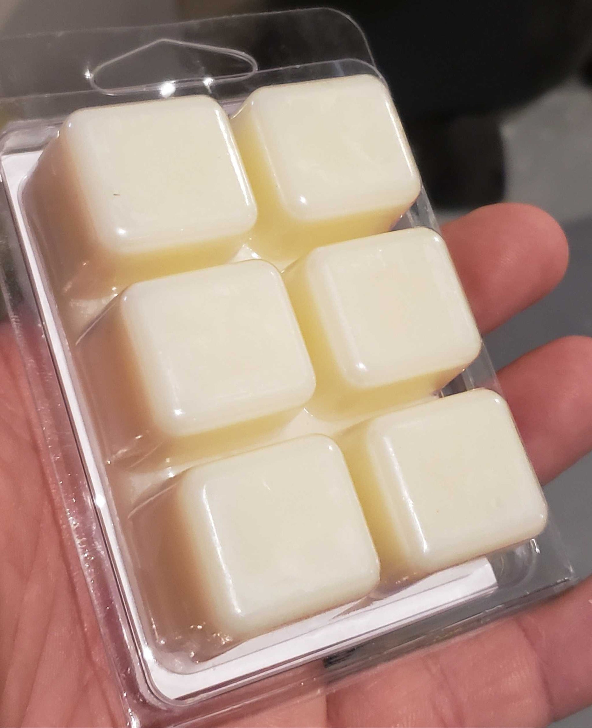 Fresh Cut Grass Soy Wax Melt Back